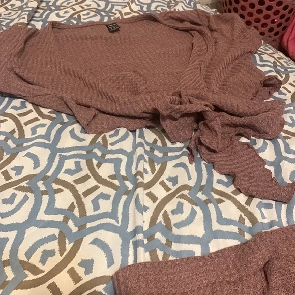 SHEIN crop top/shorts BNWT - Picture 6 of 9